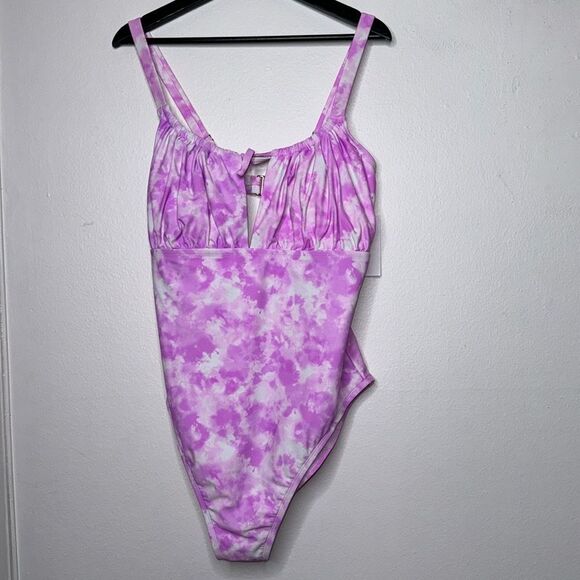 CALIFORNIA WAVES PLUS Plus Size Tie-Dyed One-Piece Keyhole Swimsuit Size - Picture 7 of 12
